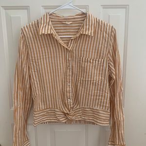 Aeropostale shirt size M